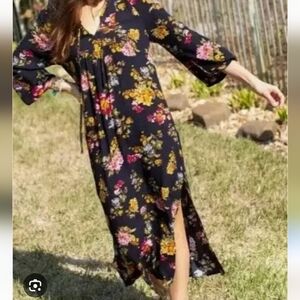 NATURAL LIFE Black Floral Midi Dress